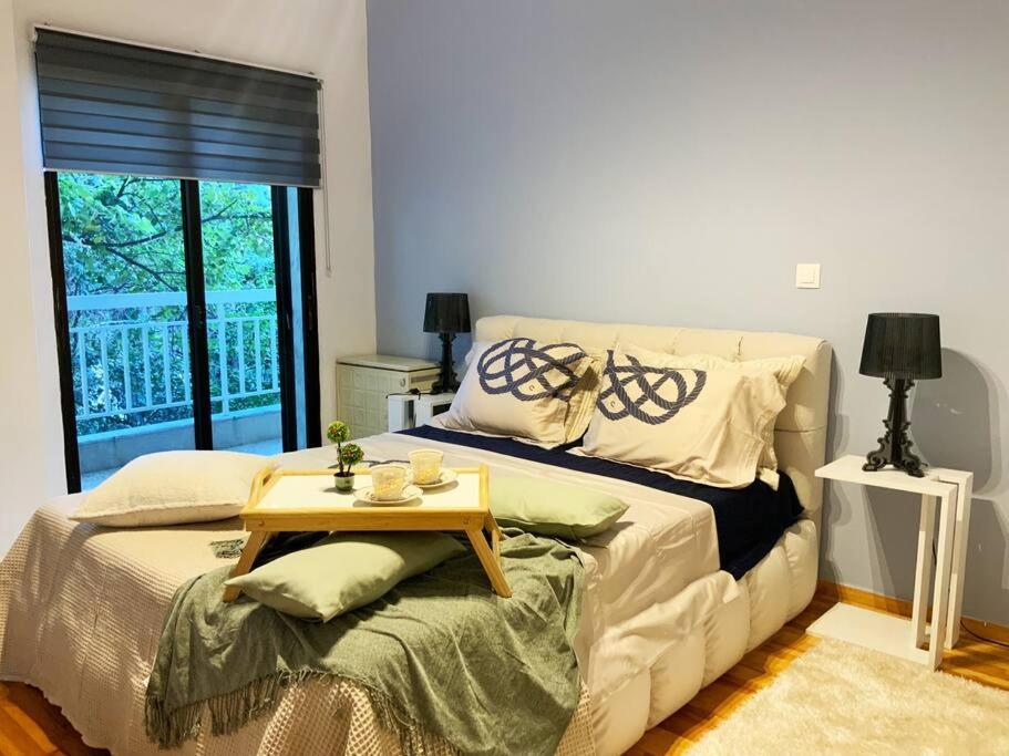 2 Bedroom Family Apartment With Free Parking Szaloniki Kültér fotó